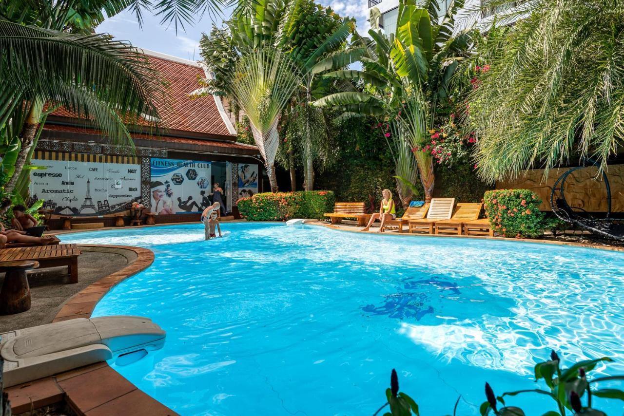 Naiharn Pearl Condo Hotel by VillaCarte Nai Harn Esterno foto